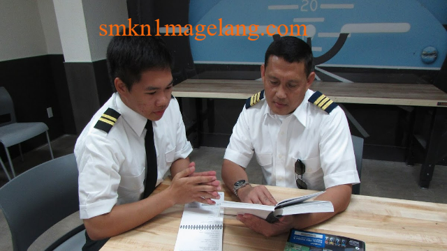5 Sekolah Penerbangan Non Kedinasan di Indonesia